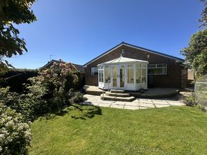 Photo 25- click for photo gallery